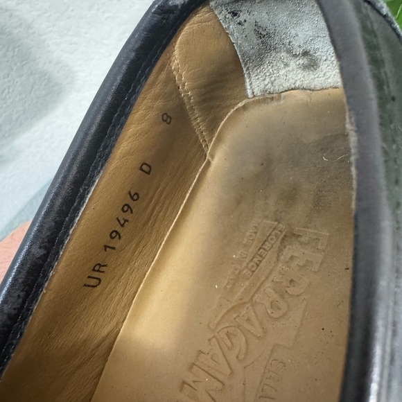 Salvatore Ferragamo Black Loafers with Polished Finish - Picture 5 of 13